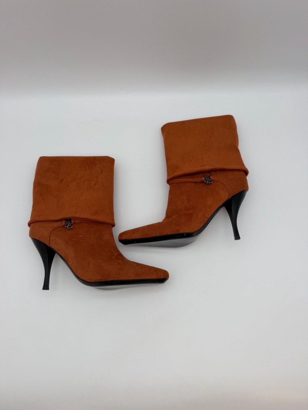 READ Rust Suede Pointed-Toe Slouch Booties sz6 - Picture 4 of 8